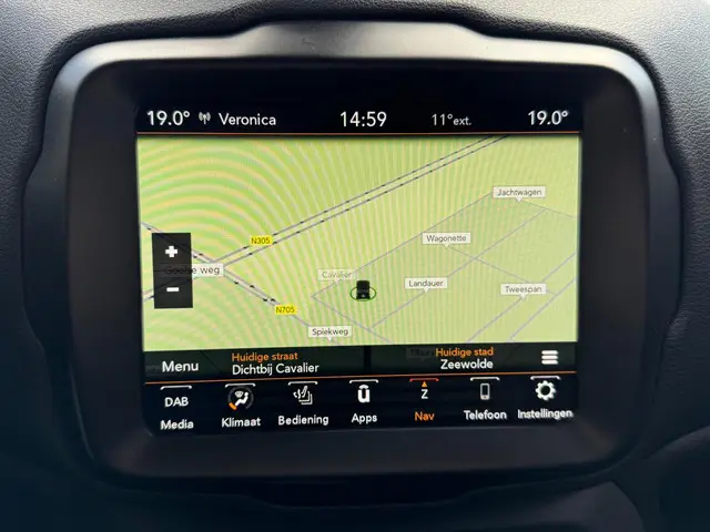 Jeep Renegade 1.3T Limited / Navi / Trekhaak 2019 Benzine 12