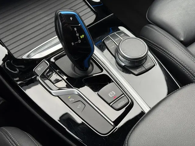 BMW iX3 Aut. High Executive 80 kWh 2021 Elektrisch 34