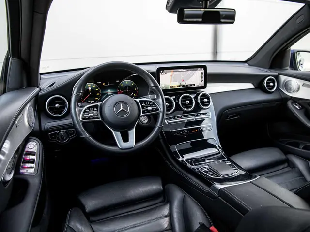 Mercedes-Benz GLC 200d 4MATIC 2020 Diesel 10