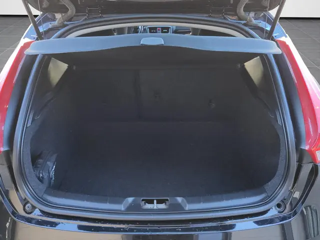 Volvo V40 2.0 T2 Momentum 2018 Benzine 21