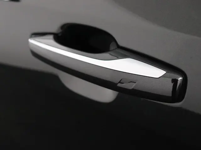 Lynk & Co 01 1.5 2023 Hybride Benzine 16