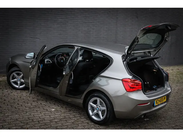 BMW 1 Serie 116i 2017 Benzine 3