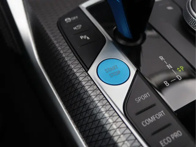 BMW i4 M50 High Executive 84 kWh 2022 Elektrisch 82