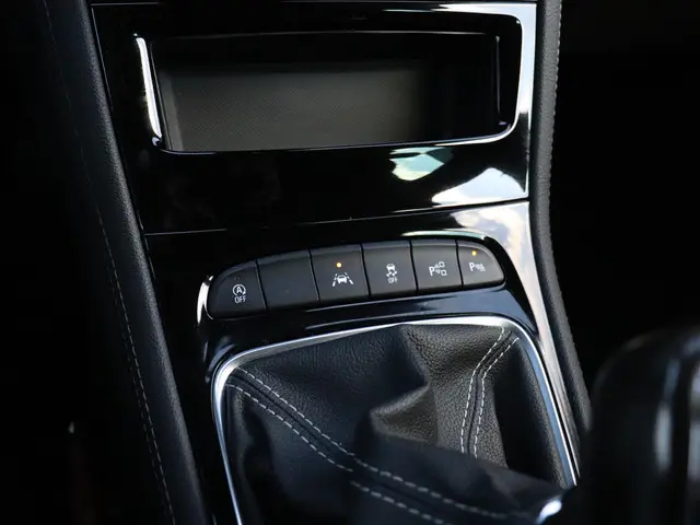 Opel Astra Sports Tourer 1.2 Elegance 2021 Benzine 24