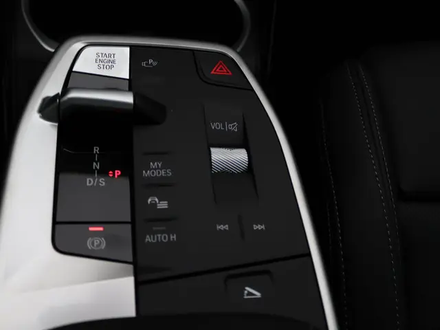 BMW X1 xDrive25e 2025 Hybride Benzine 20