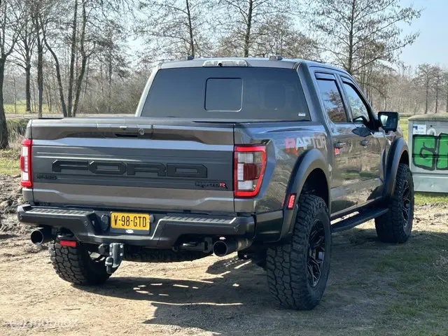 Ford F-150 USA Raptor R 2023 Benzine 10