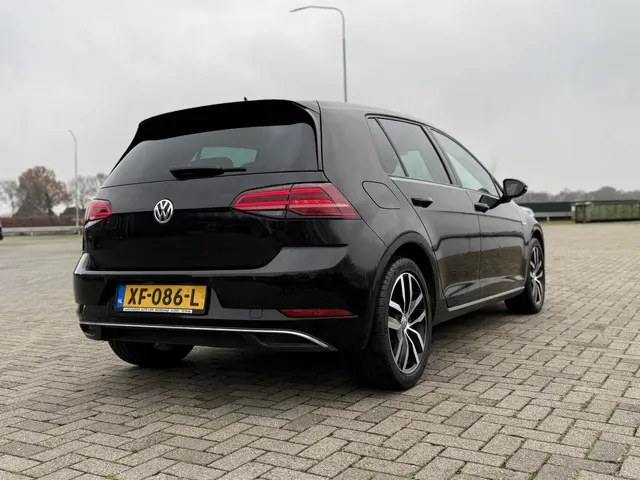 Volkswagen e-Golf e-Golf 2019 Elektrisch 16