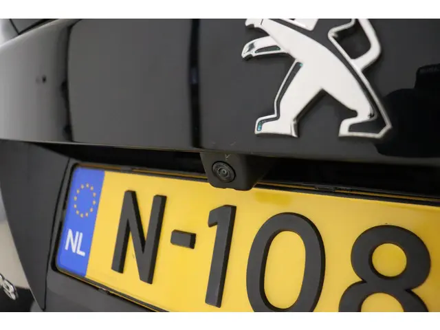 Peugeot e-2008 EV GT Pack 50 kWh 2021 Elektrisch 14