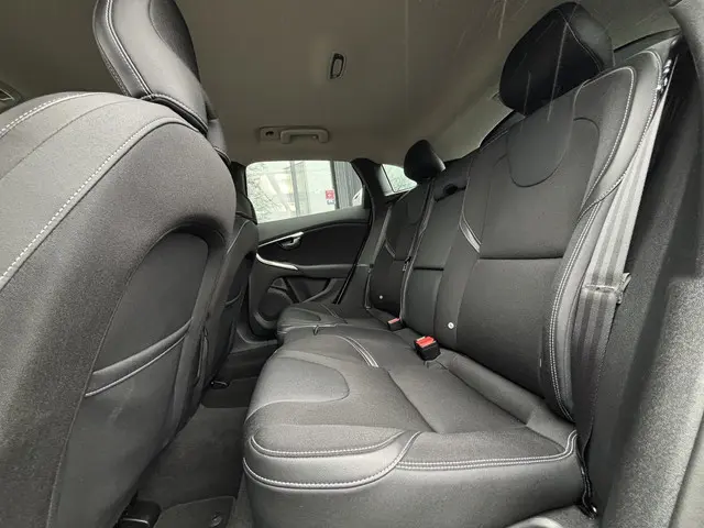 Volvo V40 1.6 T4 Momentum 2013 Benzine 5