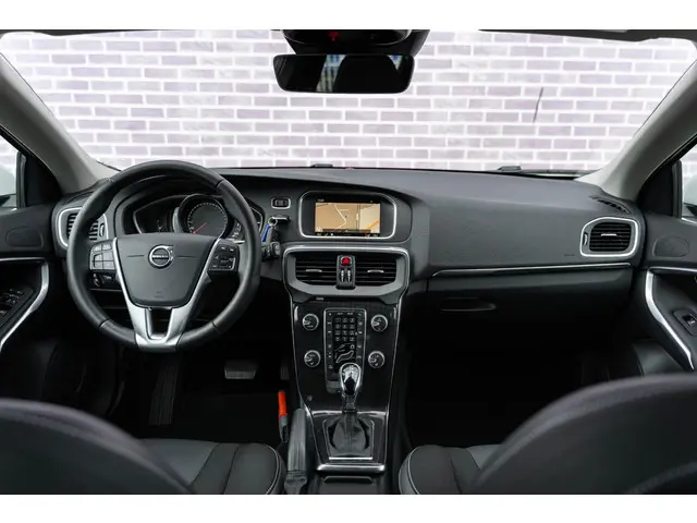 Volvo V40 1.5 T2 Polar+ 2019 Benzine 21