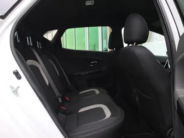 Kia cee'd 1.0 T-GDi 120PK GT-Line | TOP STAAT!! 2016 Benzine 30