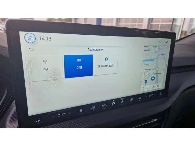 Ford Kuga 2.5 PHEV ST-Line X 2025 Hybride Benzine 19