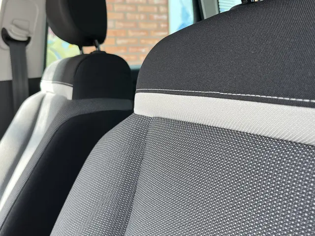 Citroën C3 Aircross PureTech 110 EAT6 Feel 2022 Benzine 22