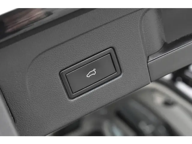 Volkswagen Touran 1.4 TSI Highline Sound 7p 2018 Benzine 6