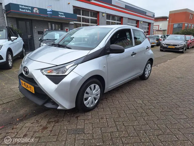 Toyota Aygo 1.0 VVT-i x-FUN 2021 Benzine 3
