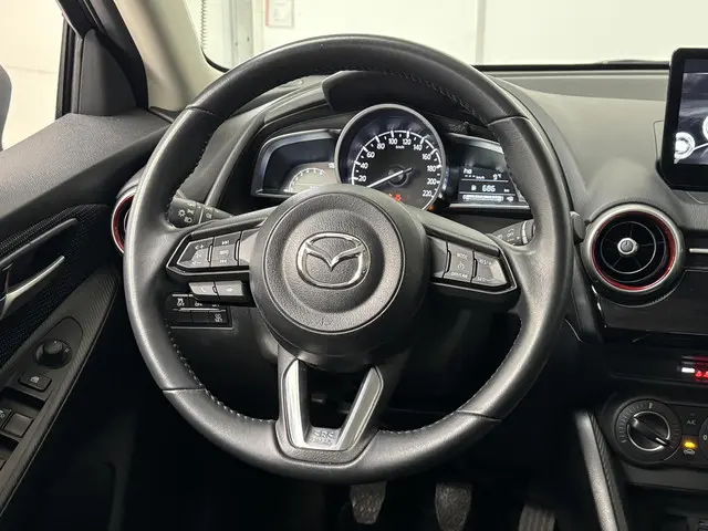 Mazda 2 1.5 Skyactiv-G Sportive 2022 Benzine 16