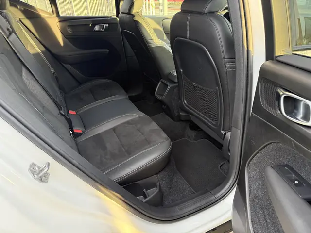 Volvo XC40 2.0 T4 190 pk R-Design 2018 Benzine 9