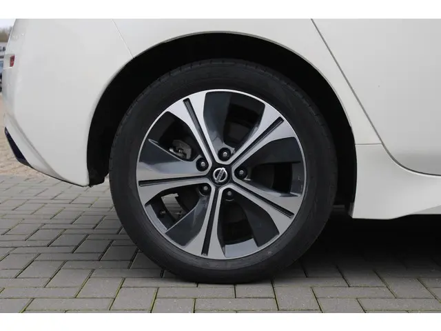 Nissan Leaf e+ Tekna 62 kWh 2020 Elektrisch 5