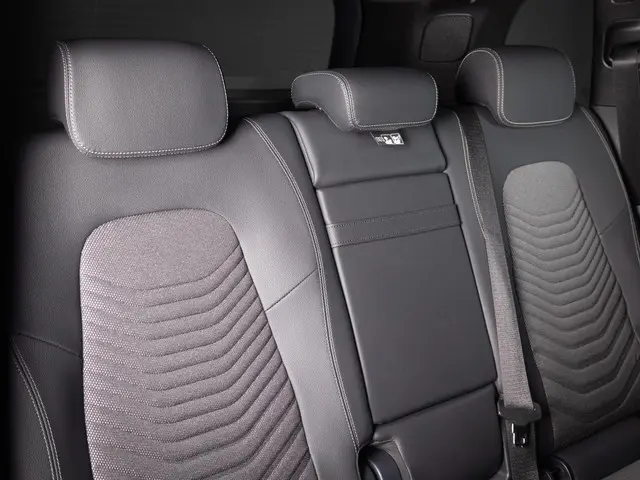 Mercedes-Benz EQB 250 Luxury Line 2023 Elektrisch 35