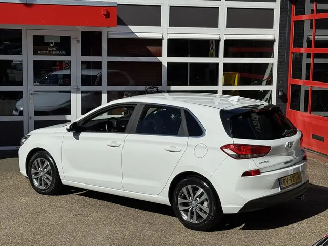 Hyundai i30 1.0 T-GDI First Edition 2018 Benzine 9