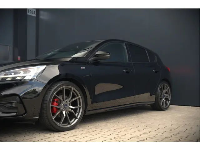 Ford Focus 1.5 EcoBoost ST Line Business 2019 Benzine 16