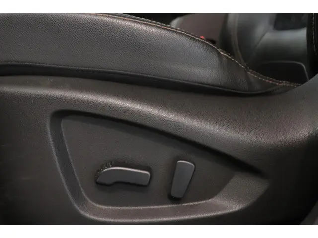 Renault Kadjar 1.3 TCe Black Edition 2022 Benzine 23