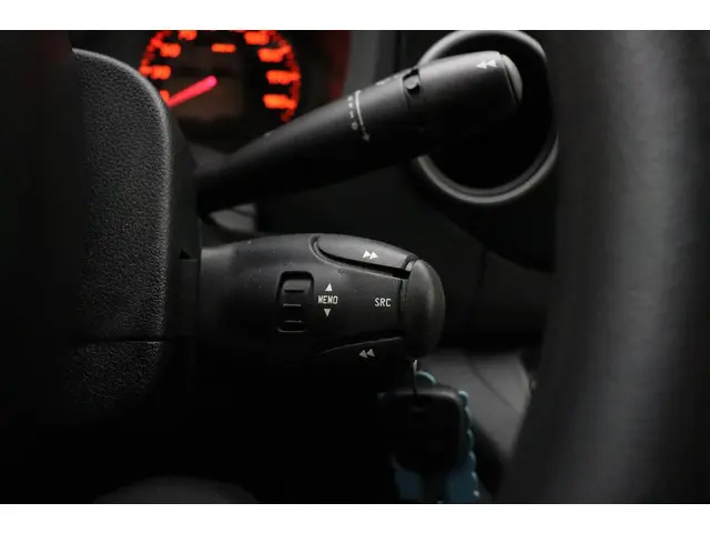 Peugeot Partner 120 1.6 BlueHDi 100 L1 Pro 2018 Diesel 23