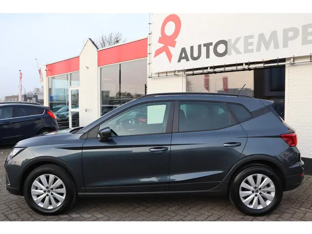 SEAT Arona 1.0 EcoTSI STYLE 2024 Benzine 3