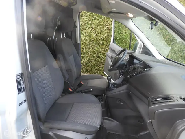 Ford Transit Connect 1.6 TDCI Ambiente 2015 Diesel 12