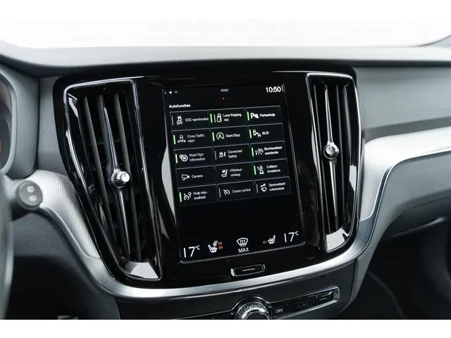 Volvo V60 2.0 B4 R-Design 2020 Benzine 41