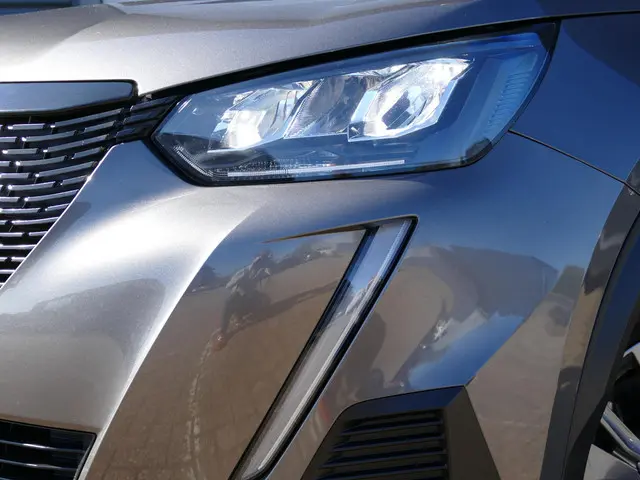 Peugeot 2008 1.2 PureTech Active Pack 2021 Benzine 26