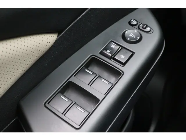 Honda CR-V 2.0 4WD Executive 2017 Benzine 33