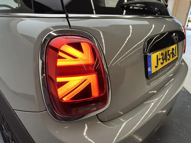 MINI Cooper Mini 1.5 Salt 2020 Benzine 15