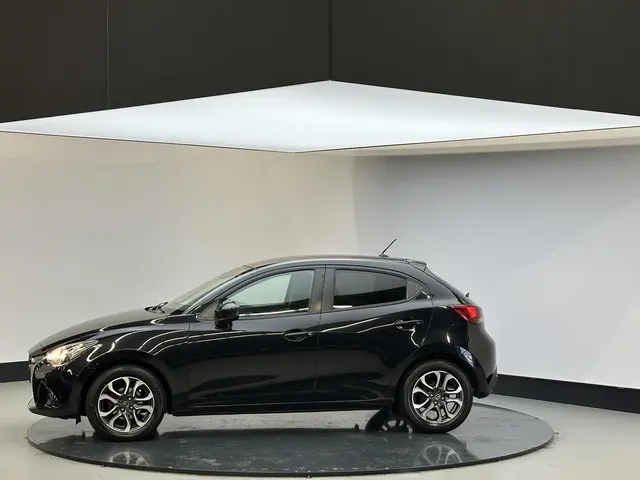 Mazda 2 1.5 Skyactiv-G GT-M Line 2016 Benzine 9