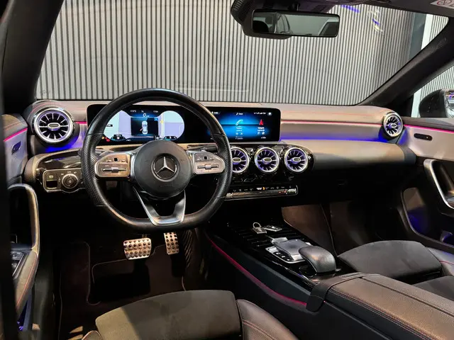Mercedes-Benz CLA 180 AMG Camera Sfeer 2020 Benzine 21