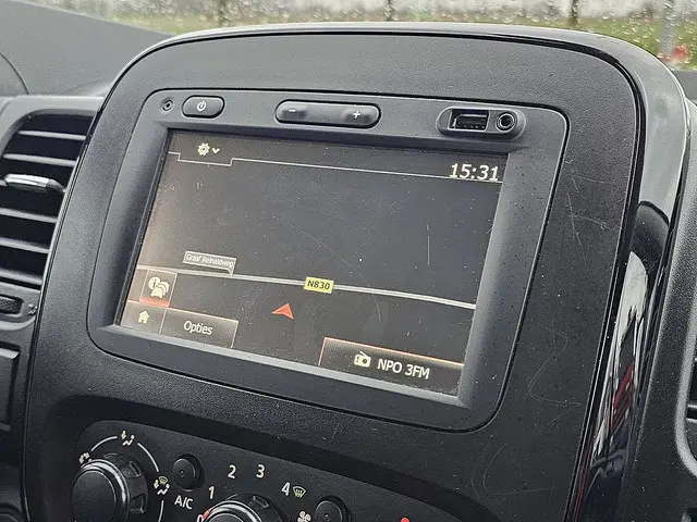 Opel Vivaro 1.6 2016 Diesel 13