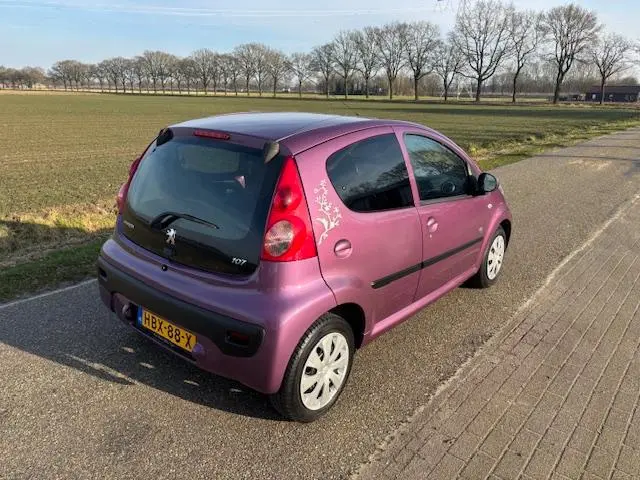 Peugeot 107 1.0 Envy 5 deurs 2012 Airco Led 2012 Benzine 4