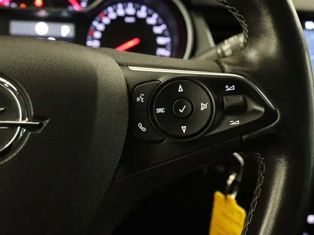 Opel Crossland 1.2 Turbo Elegance 2021 Benzine 27