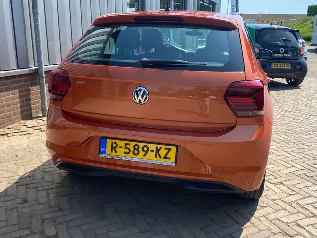 Volkswagen Polo 1.0 MPI Trendline 2018 Benzine 15