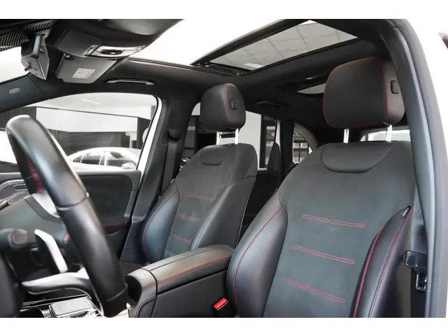 Mercedes-Benz B-Klasse 200 AMG 2019 Benzine 3