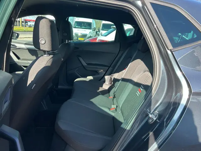 SEAT Ibiza 1.0 TSI FR Business Intense 2021 Benzine 14