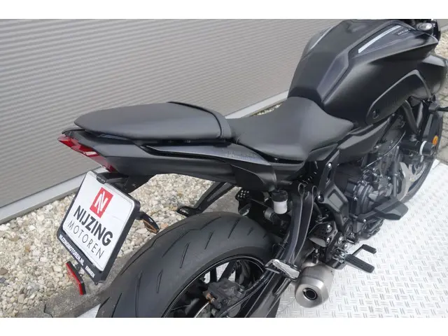 Yamaha MT 07 ABS 2023 Benzine 12