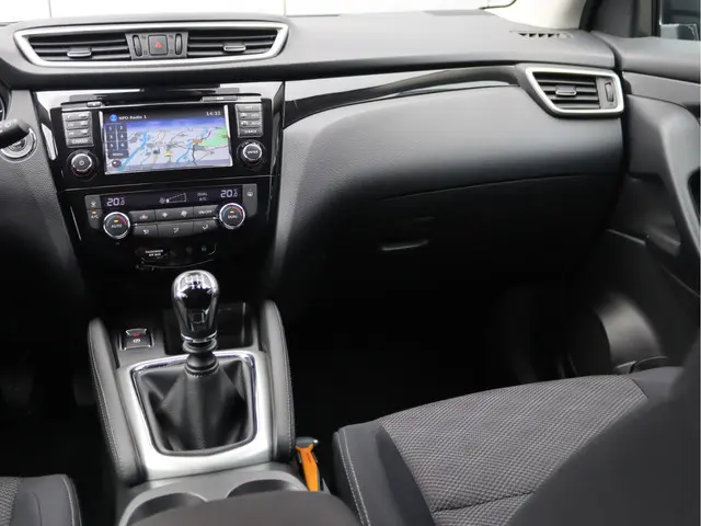 Nissan QASHQAI 1.2 N-Connecta 2016 Benzine 19