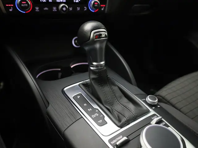 Audi A3 Limousine 35 TFSI/150PK S Line 2019 Benzine 14