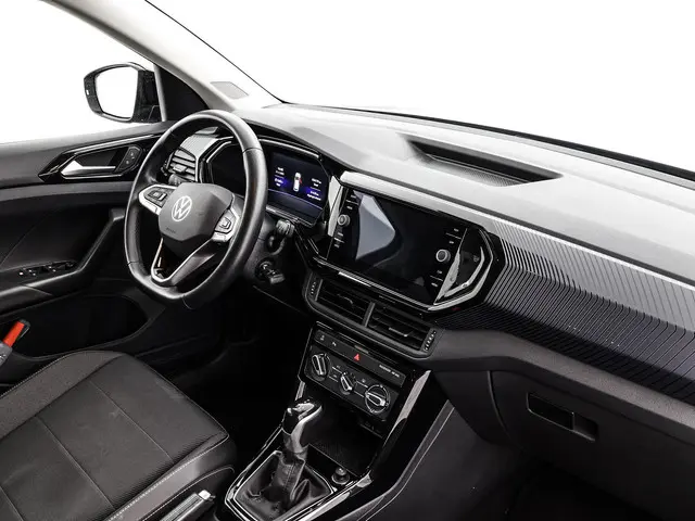 Volkswagen T-Cross 1.0TSI/110PK Life DSG 2022 Benzine 3