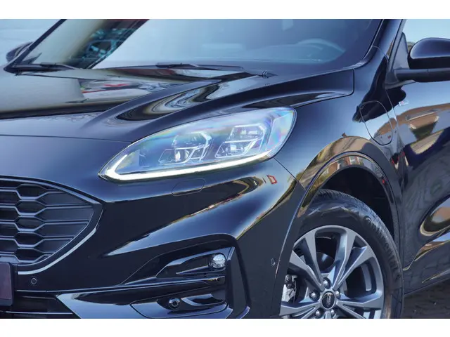Ford Kuga 2.5 PHEV ST-Line X 2023 Hybride Benzine 21