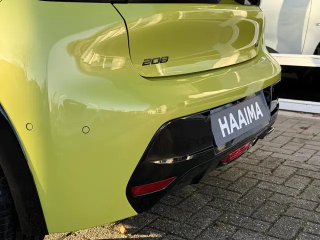 Peugeot 208 1.2 PureTech 100 GT 2024 Benzine 18