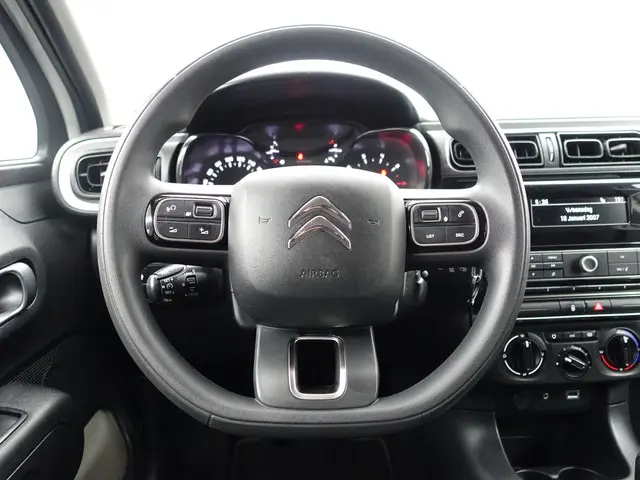 Citroën C3 1.2 PureTech Blackline- 2017 Benzine 12