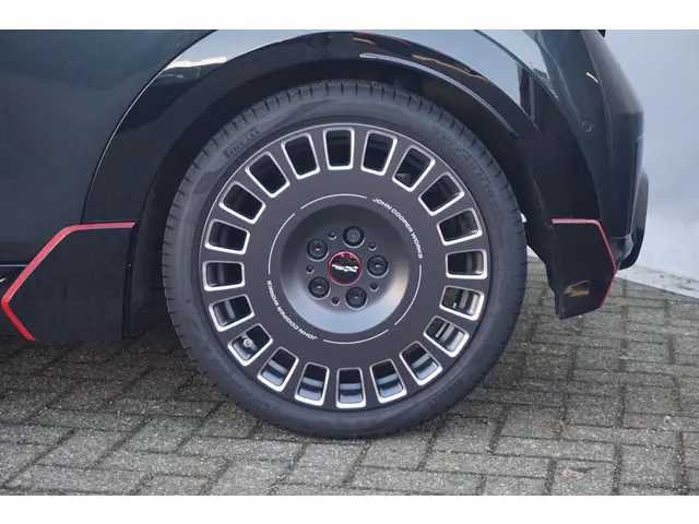 MINI 3-Deurs Cooper C 2024 Benzine 6