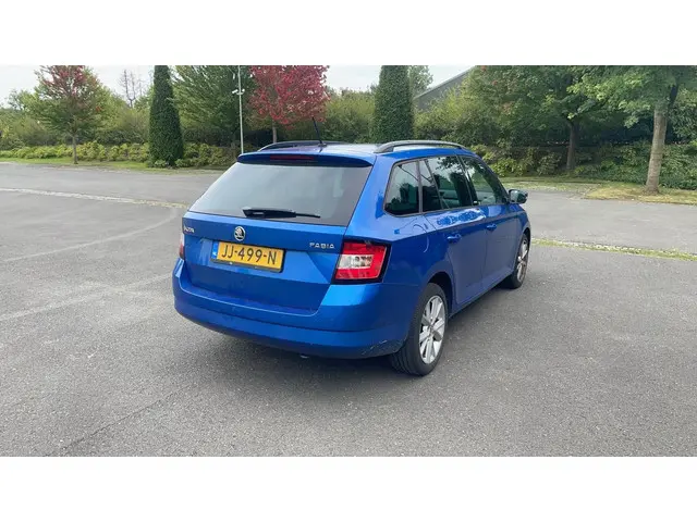 Škoda Fabia Combi 1.2 TSI 90pk JOY 2016 Benzine 2